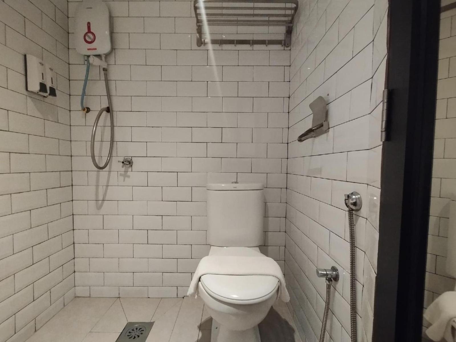 Smile Hotel C180 Cheras Selatan Dış mekan fotoğraf